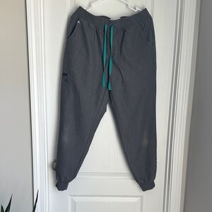 Figs women’s Zamora joggers in Graphite LARGE